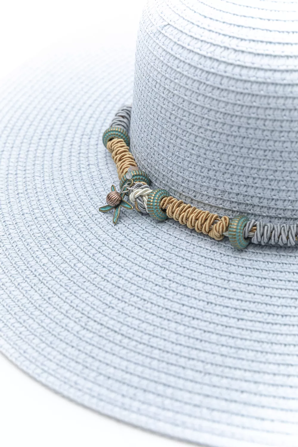 Γυναικείο ψάθινο καπέλο με μεγάλο γείσο Γυναικείο ψάθινο καπέλο με μεγάλο γείσο