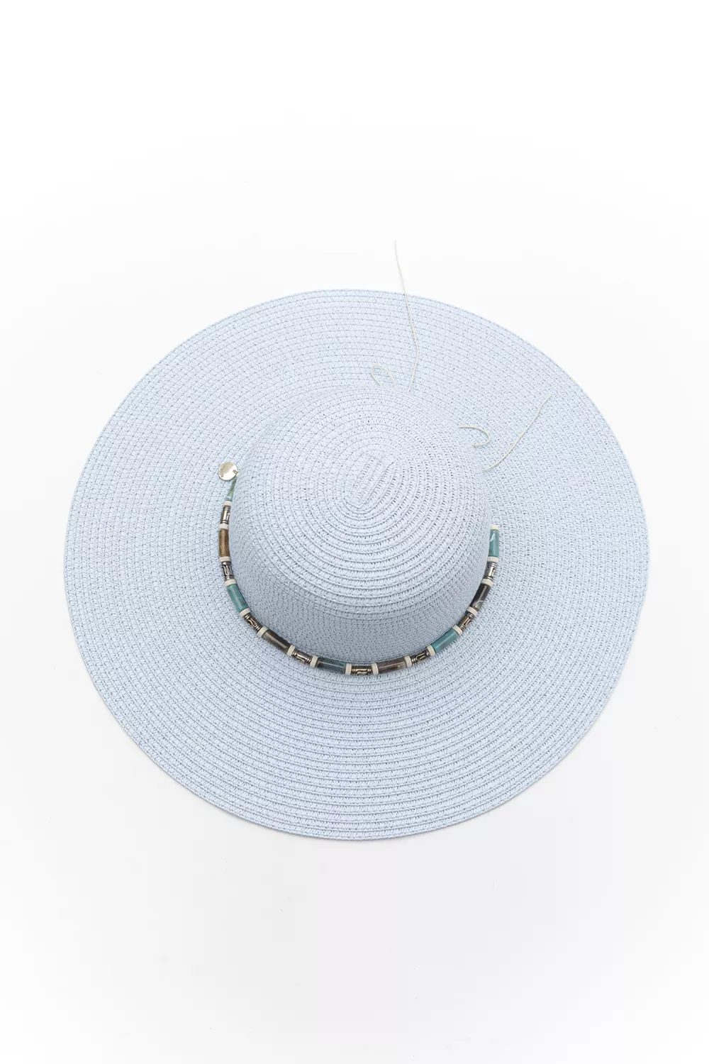 Καπέλο ψάθινο με φαρδύ γείσο και διακοσμητικές χάντρες Καπέλο ψάθινο με φαρδύ γείσο και διακοσμητικές χάντρες