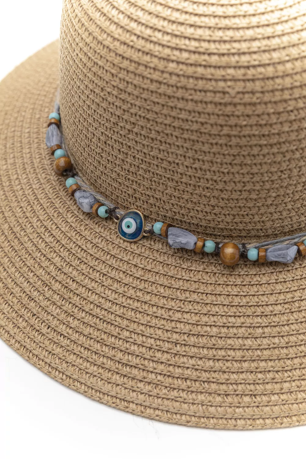 Γυναικείο ψάθινο καπέλο με διακοσμητικές χάντρες Γυναικείο ψάθινο καπέλο με διακοσμητικές χάντρες
