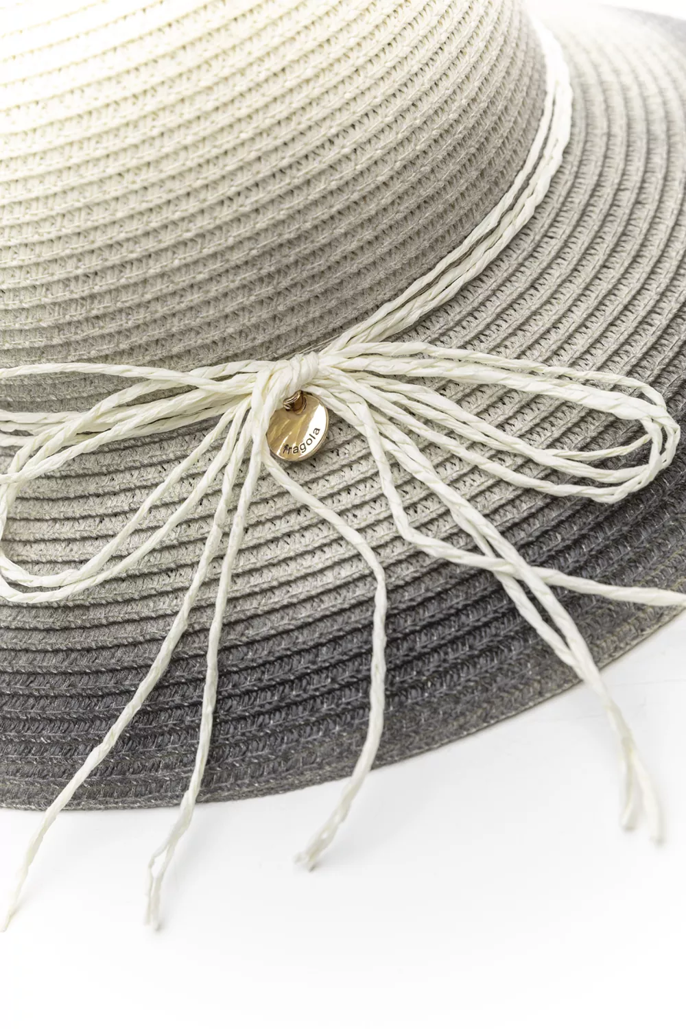 Ψάθινο καπέλο Ψάθινο καπέλο