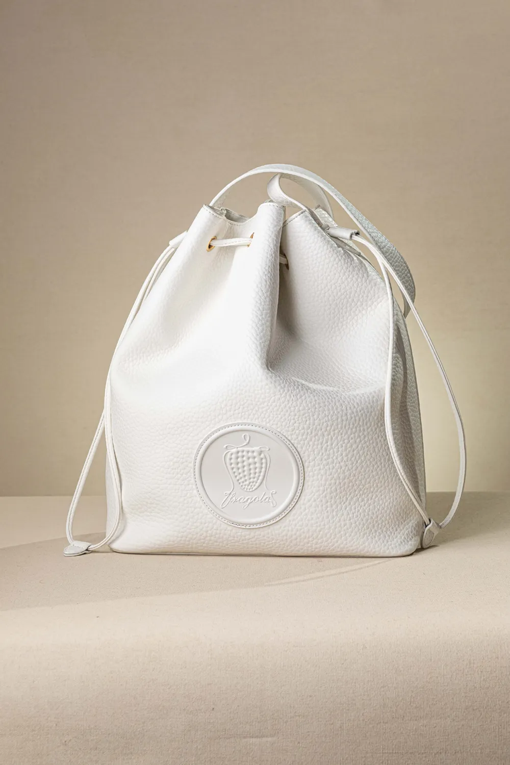 Μεγάλη τσάντα ώμου πουγκί