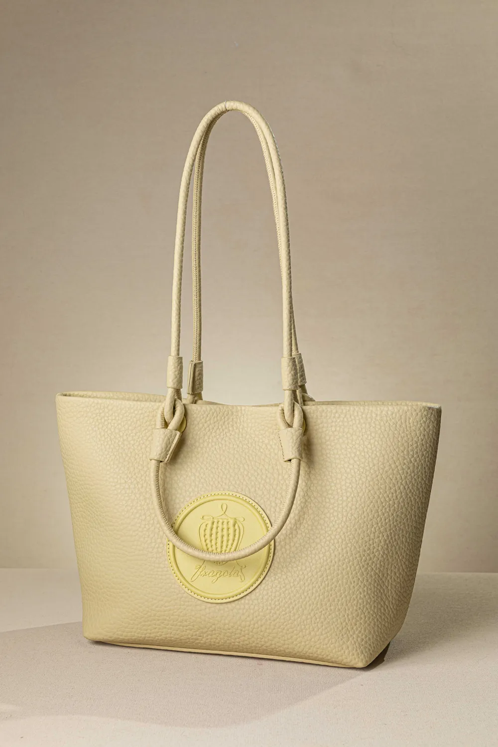 Πανάλαφρη τσάντα χειρός και ώμου