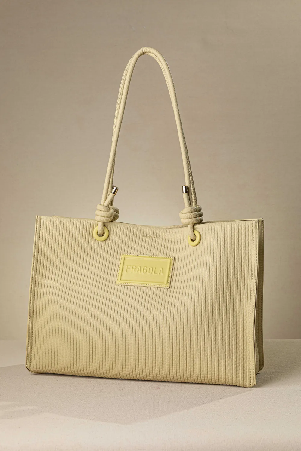 Μαλακή τετράγωνη τσάντα ώμου