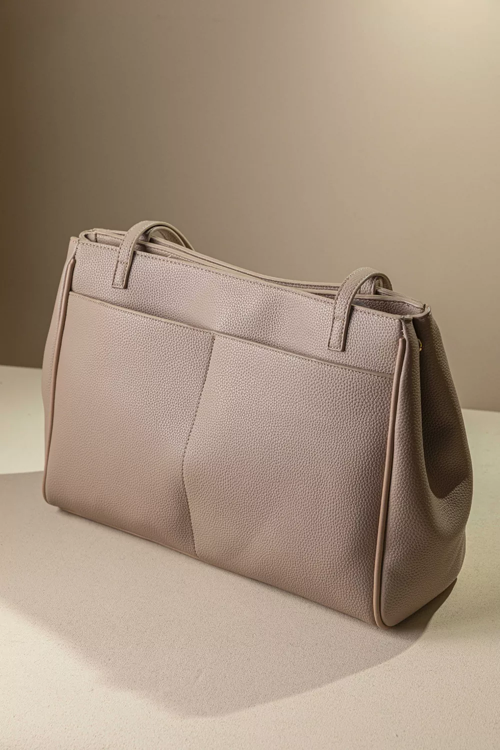 Κομψή και πρακτική τσάντα ώμου/ Tote bag