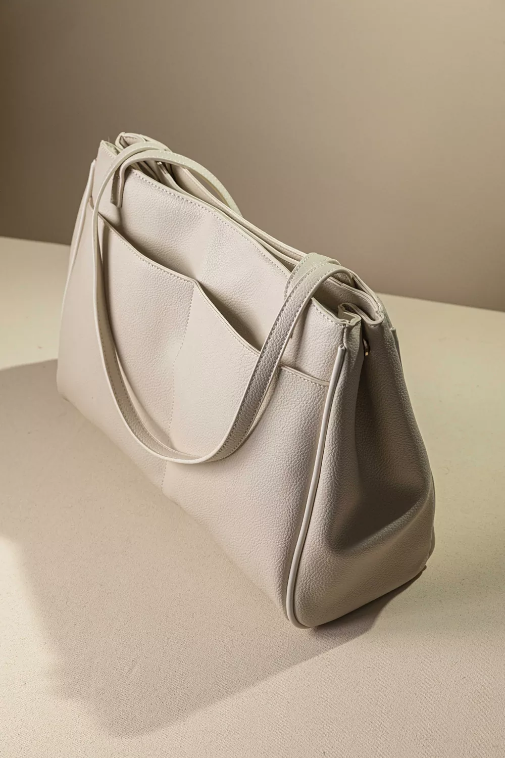 Κομψή και πρακτική τσάντα ώμου/ Tote bag