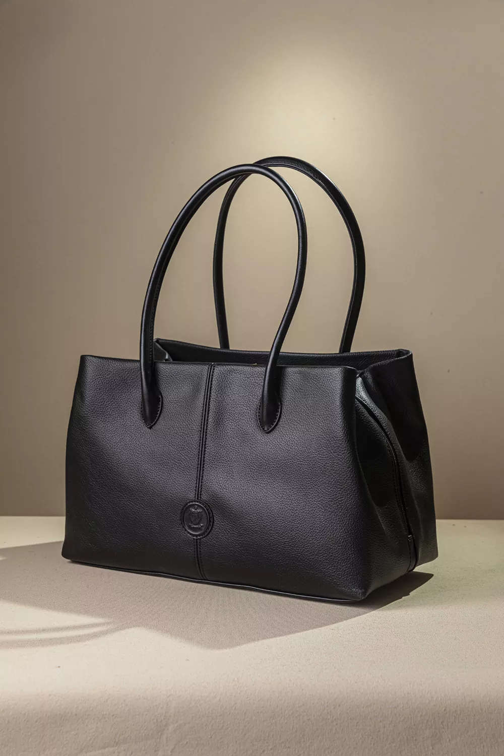 Κομψή γυναικεία τσάντα