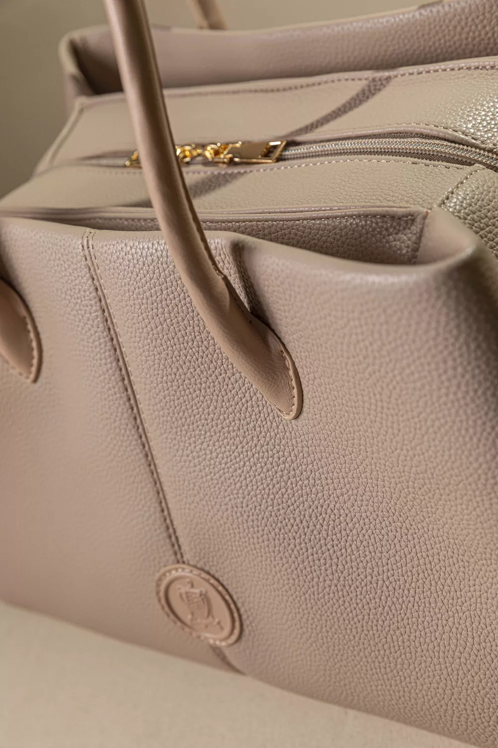 Κομψή γυναικεία τσάντα