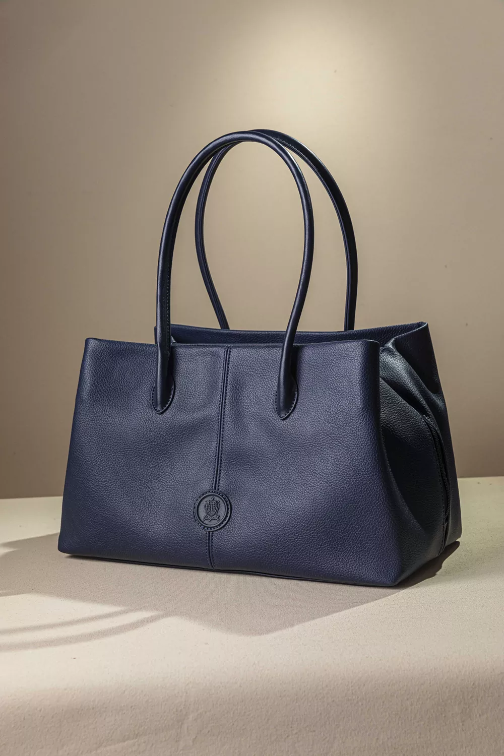 Κομψή γυναικεία τσάντα