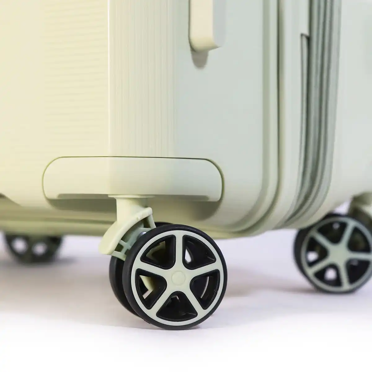 Βαλίτσα σκληρή Newcom (PP) μεγάλη N1595/70 Πράσινο