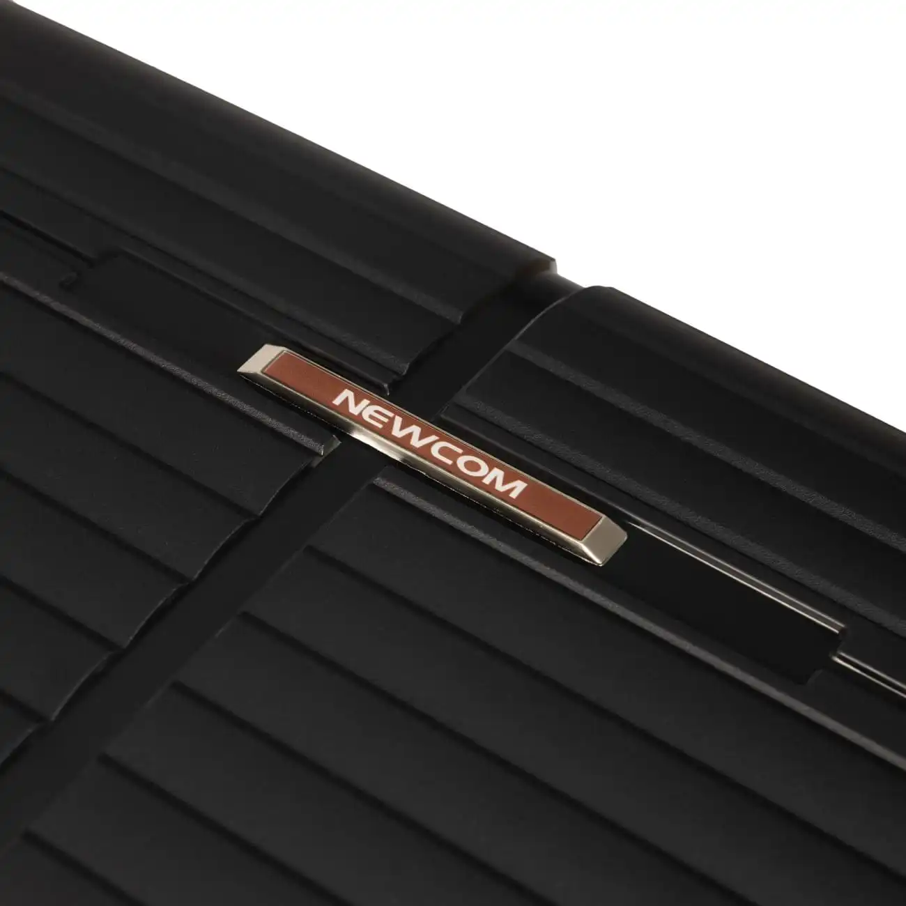 Βαλίτσα σκληρή Newcom (PP) μικρή μεσαία N1596 μαύρο