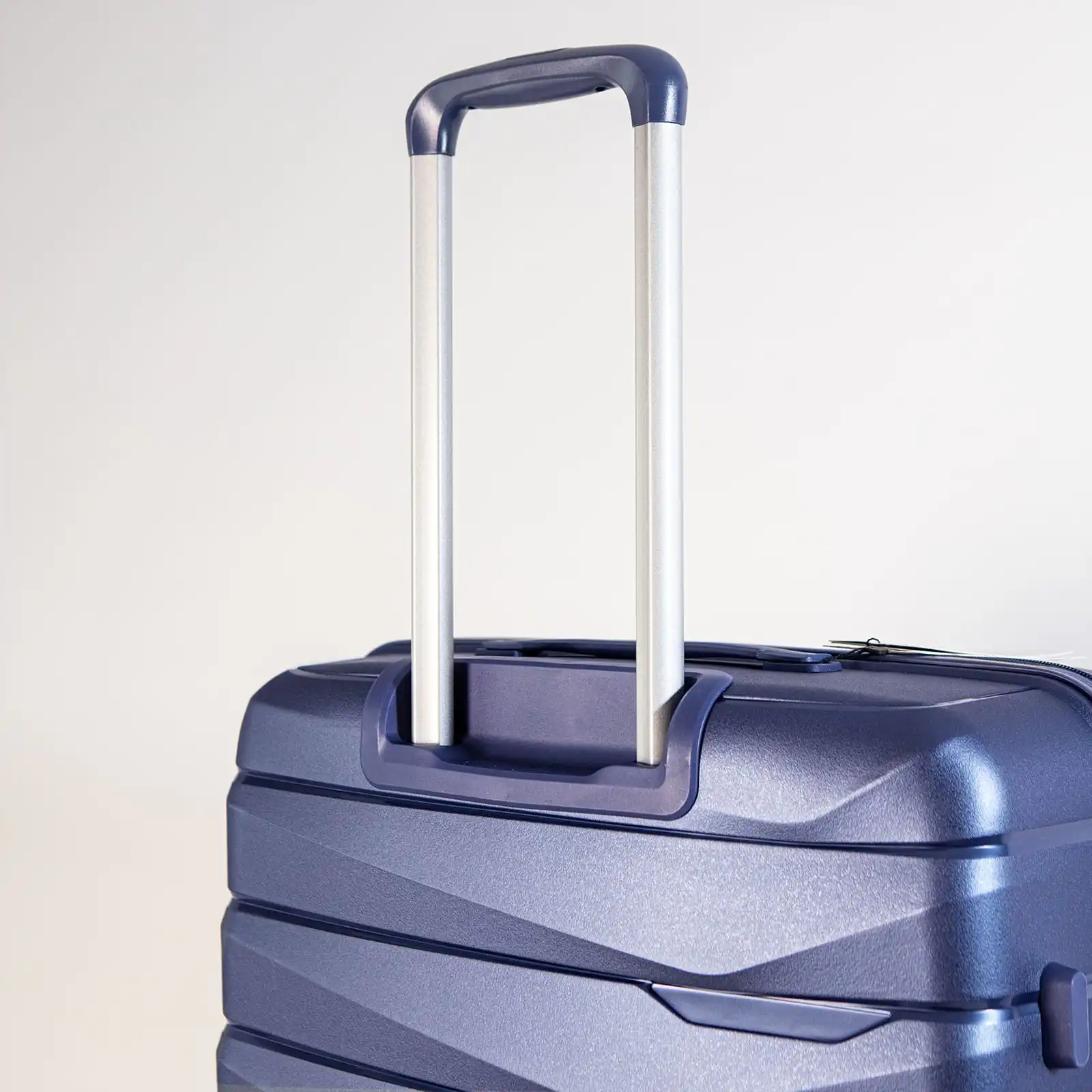 Βαλίτσα σκληρή άθραυστη μεσαία Newcom (PP) N1597/60 μπλε