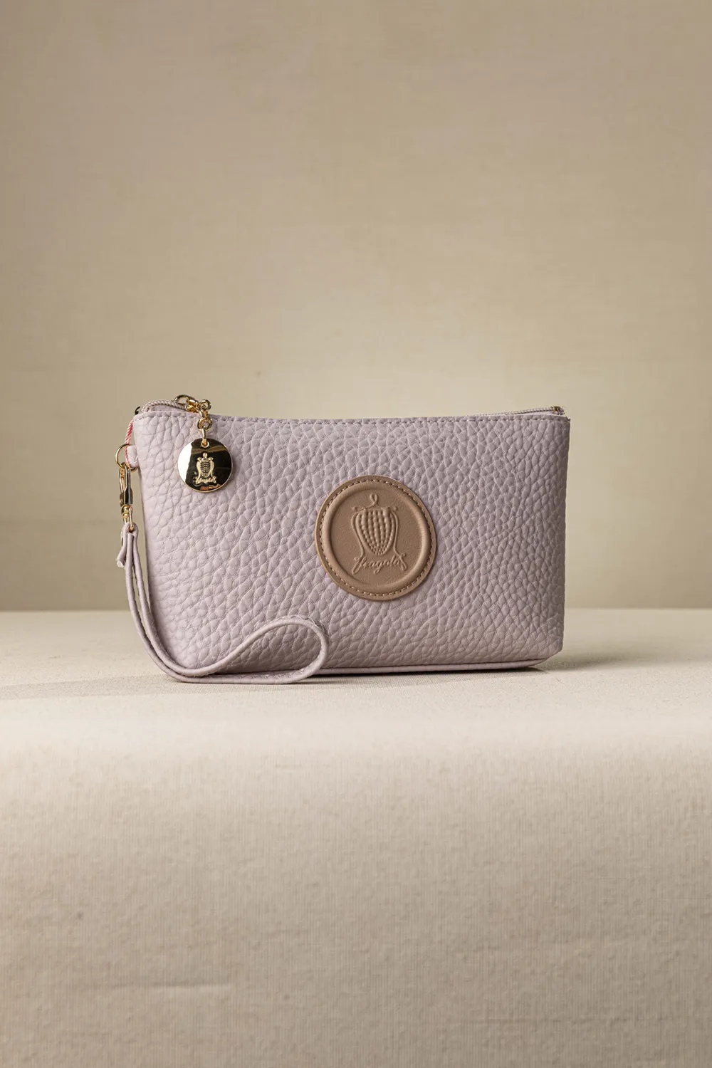 Νεσεσέρ χειρός με αποσπώμενη χειρολαβή Νεσεσέρ χειρός με αποσπώμενη χειρολαβή