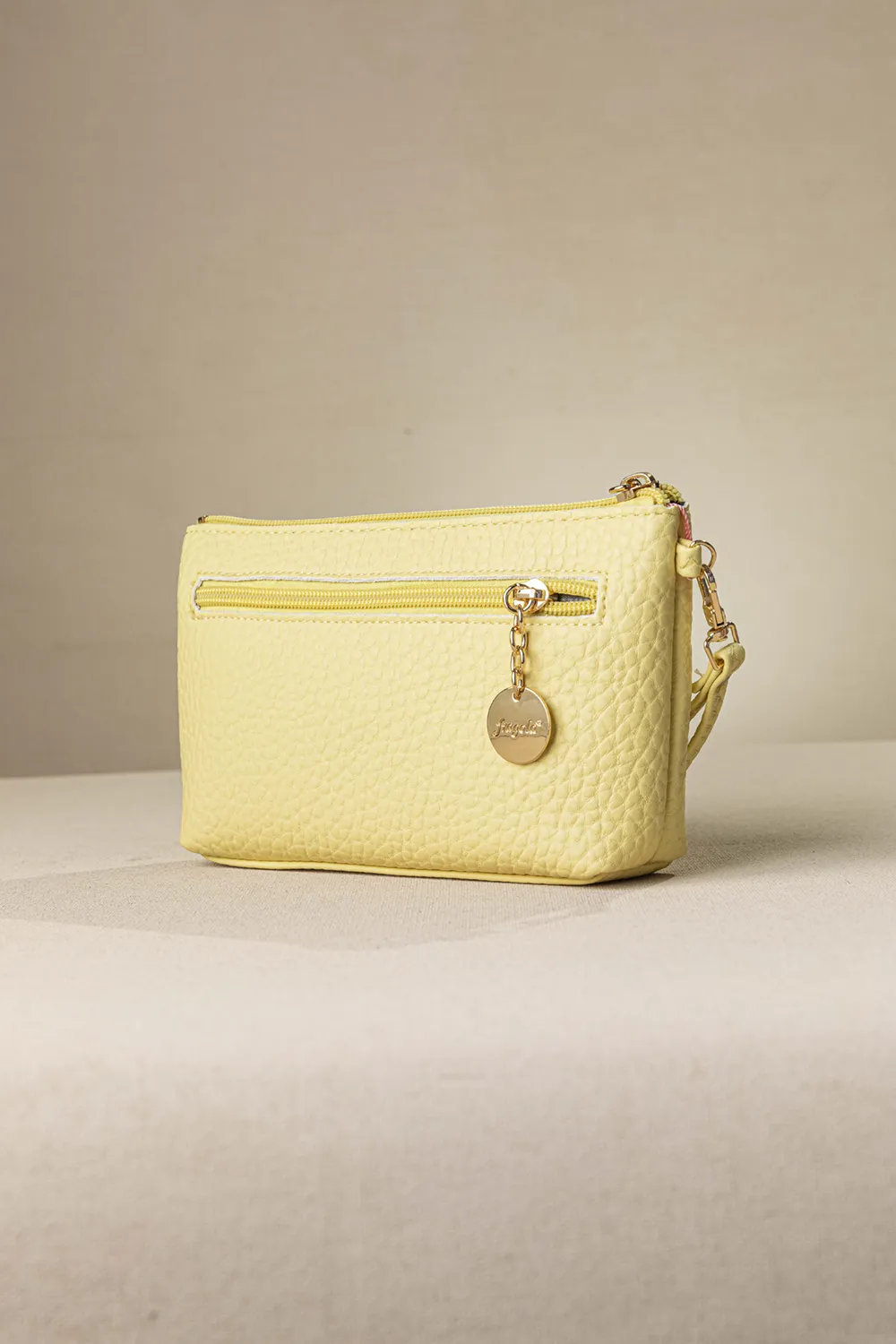 Νεσεσέρ χειρός με αποσπώμενη χειρολαβή Νεσεσέρ χειρός με αποσπώμενη χειρολαβή