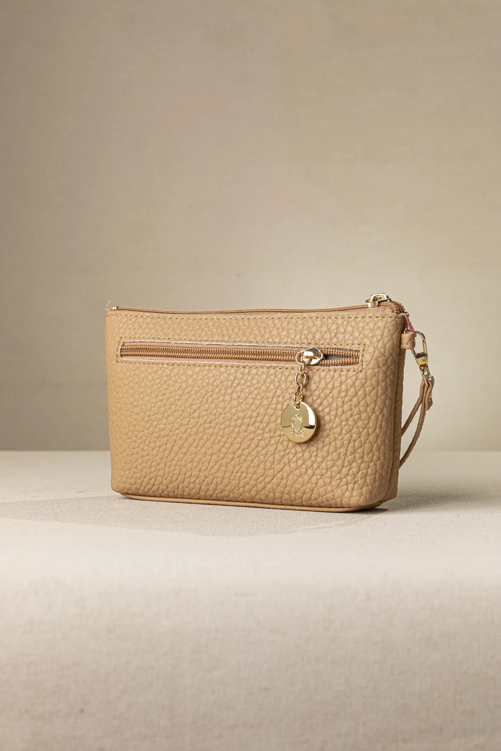 Νεσεσέρ χειρός με αποσπώμενη χειρολαβή Νεσεσέρ χειρός με αποσπώμενη χειρολαβή