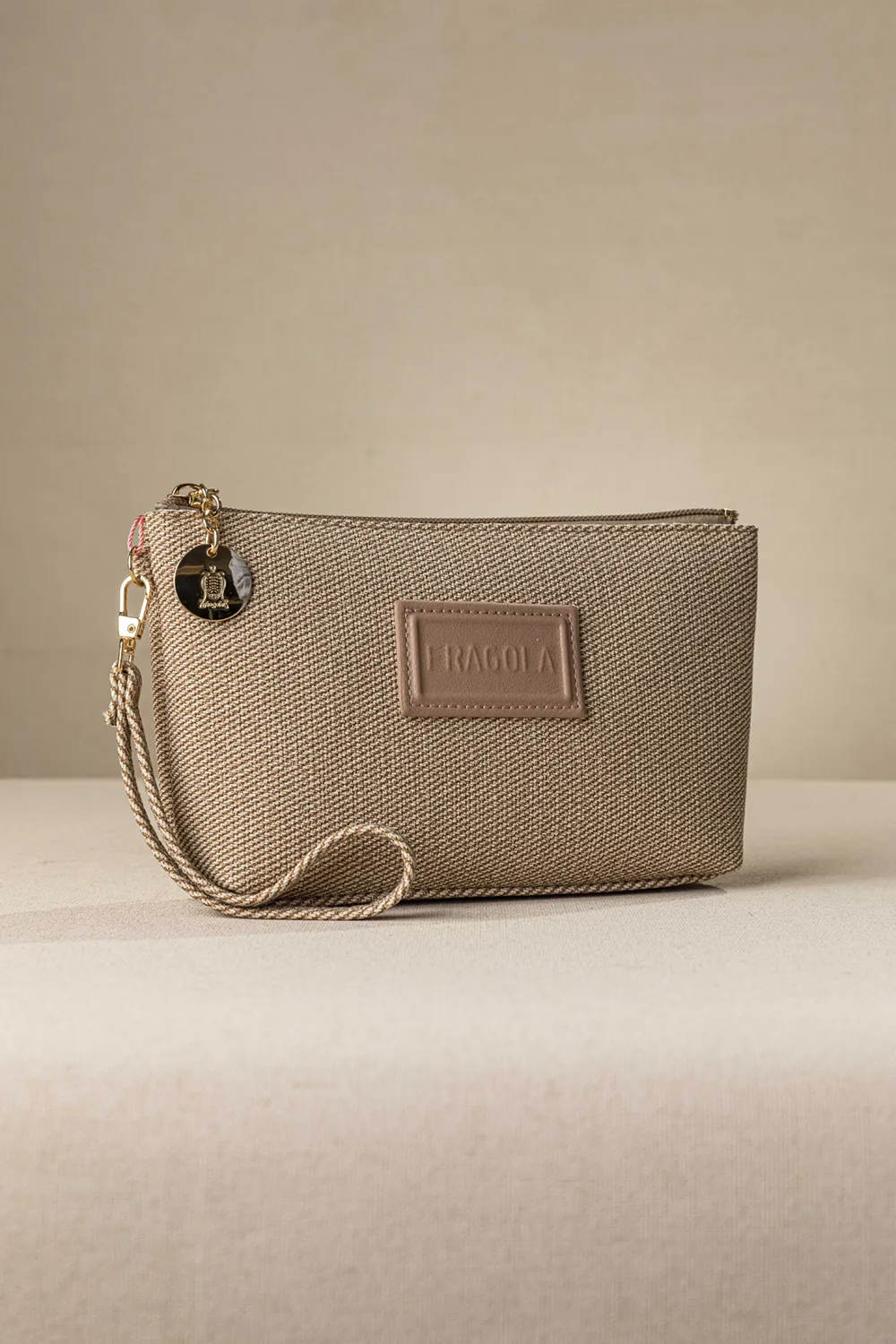 Νεσεσέρ χειρός με αποσπώμενη χειρολαβή Νεσεσέρ χειρός με αποσπώμενη χειρολαβή