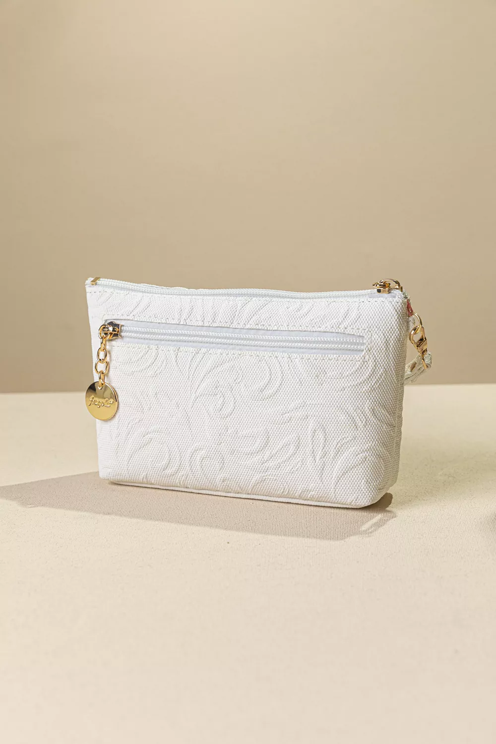 Νεσεσέρ χειρός μεσαίου μεγέθους με αποσπώμενη χειρολαβή Νεσεσέρ χειρός μεσαίου μεγέθους με αποσπώμενη χειρολαβή