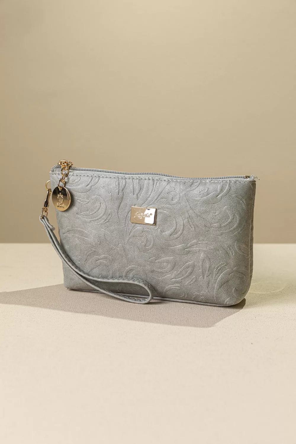 Νεσεσέρ χειρός μεσαίου μεγέθους με αποσπώμενη χειρολαβή Νεσεσέρ χειρός μεσαίου μεγέθους με αποσπώμενη χειρολαβή