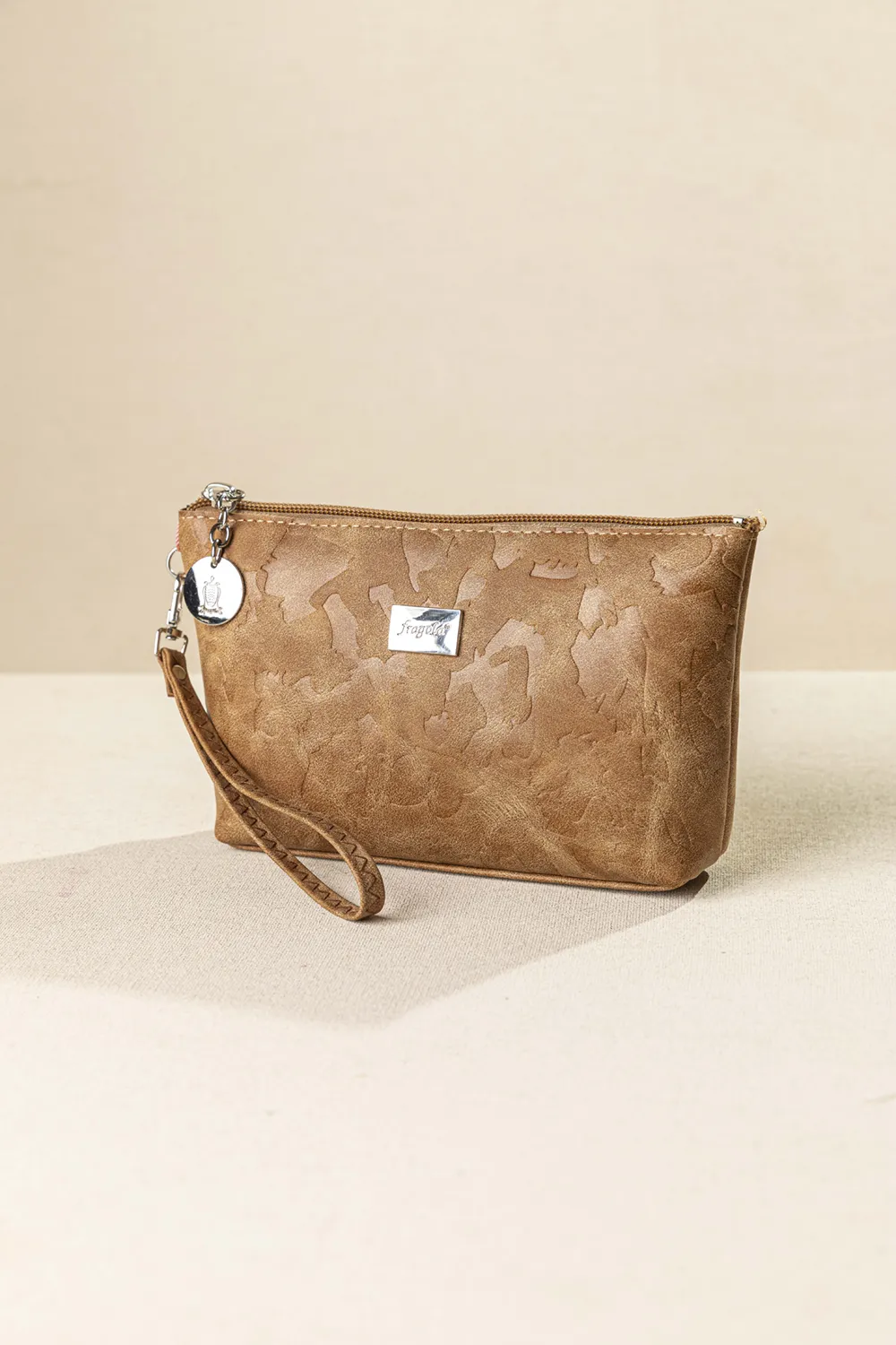 Πορτοφόλι – Νεσεσέρ χειρός με αποσπώμενη χειρολαβή Πορτοφόλι – Νεσεσέρ χειρός με αποσπώμενη χειρολαβή