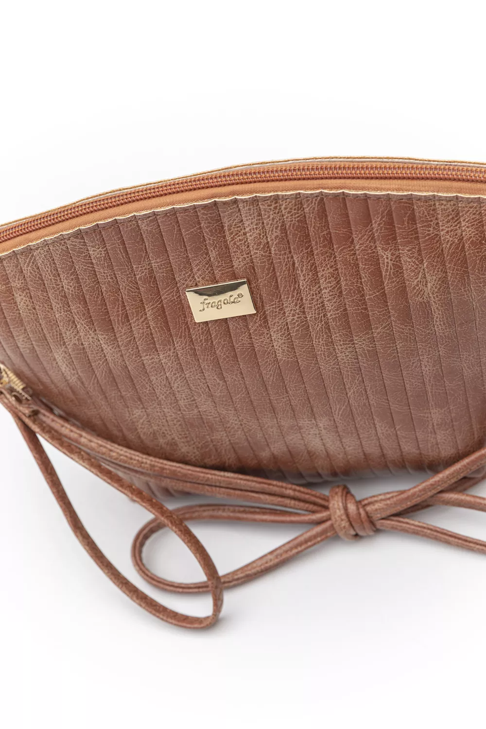 Τσαντάκι νεσεσέρ με αποσπώμενη χειρολαβή Τσαντάκι νεσεσέρ με αποσπώμενη χειρολαβή