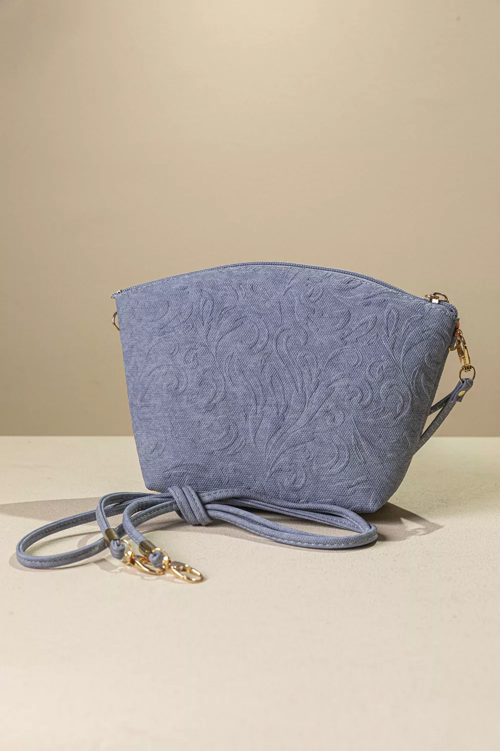 Τσαντάκι νεσεσέρ με extra χέρι για χιαστί Τσαντάκι νεσεσέρ με extra χέρι για χιαστί