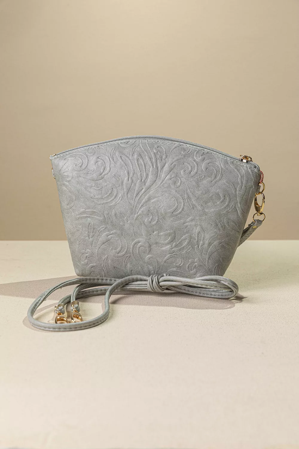 Τσαντάκι νεσεσέρ με extra χέρι για χιαστί Τσαντάκι νεσεσέρ με extra χέρι για χιαστί