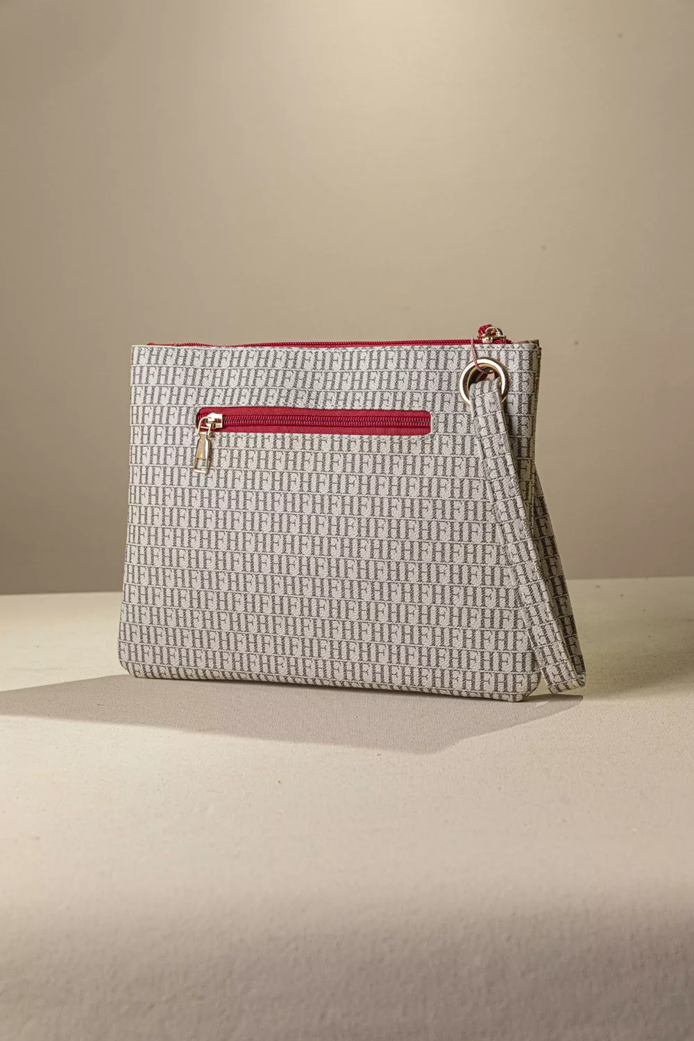 Πρακτικό τσαντάκι/νεσεσερ