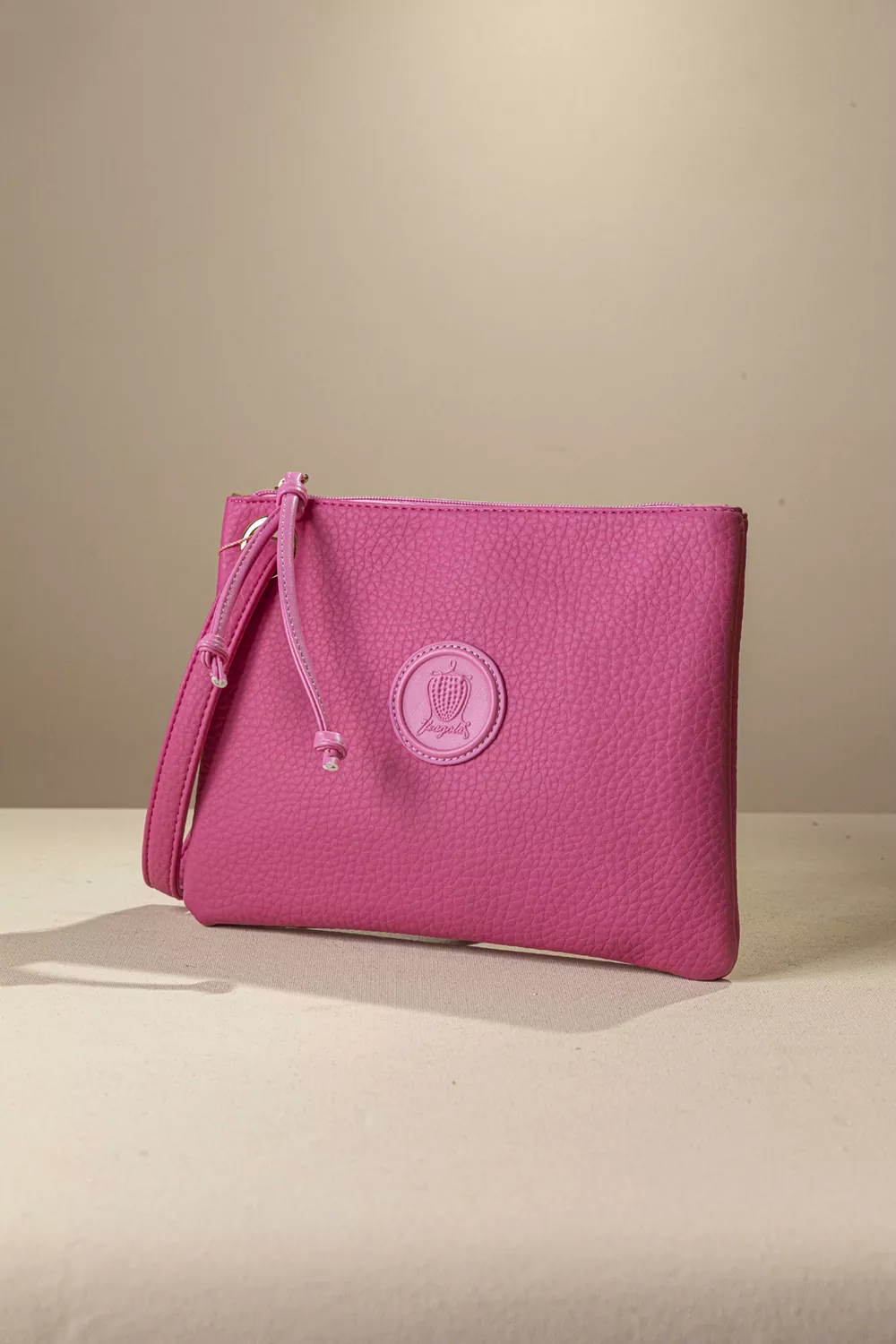 Πρακτικό τσαντάκι/νεσεσερ Πρακτικό τσαντάκι/νεσεσερ