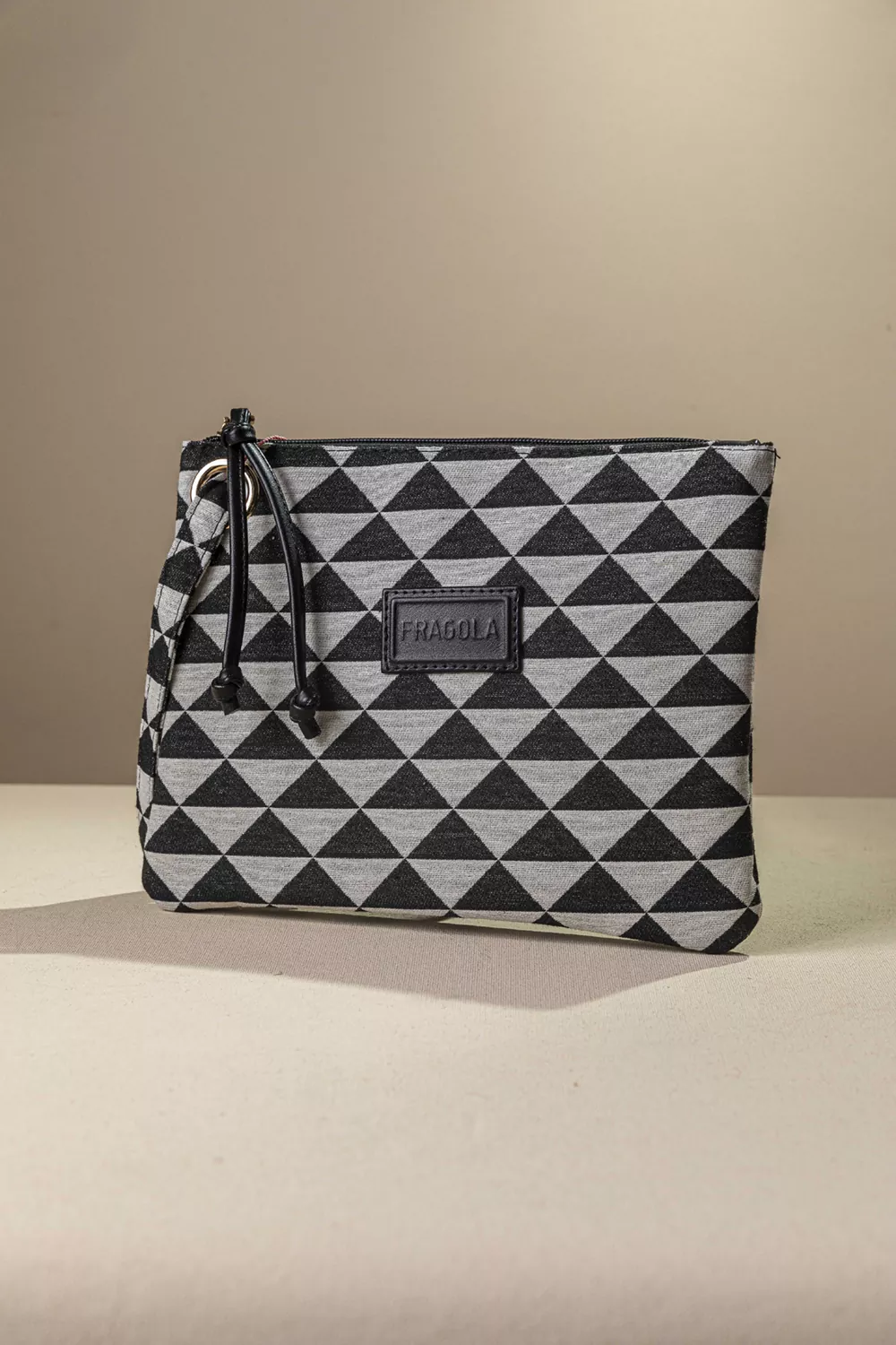 Στυλάτο νεσεσέρ/τσαντάκι Στυλάτο νεσεσέρ/τσαντάκι