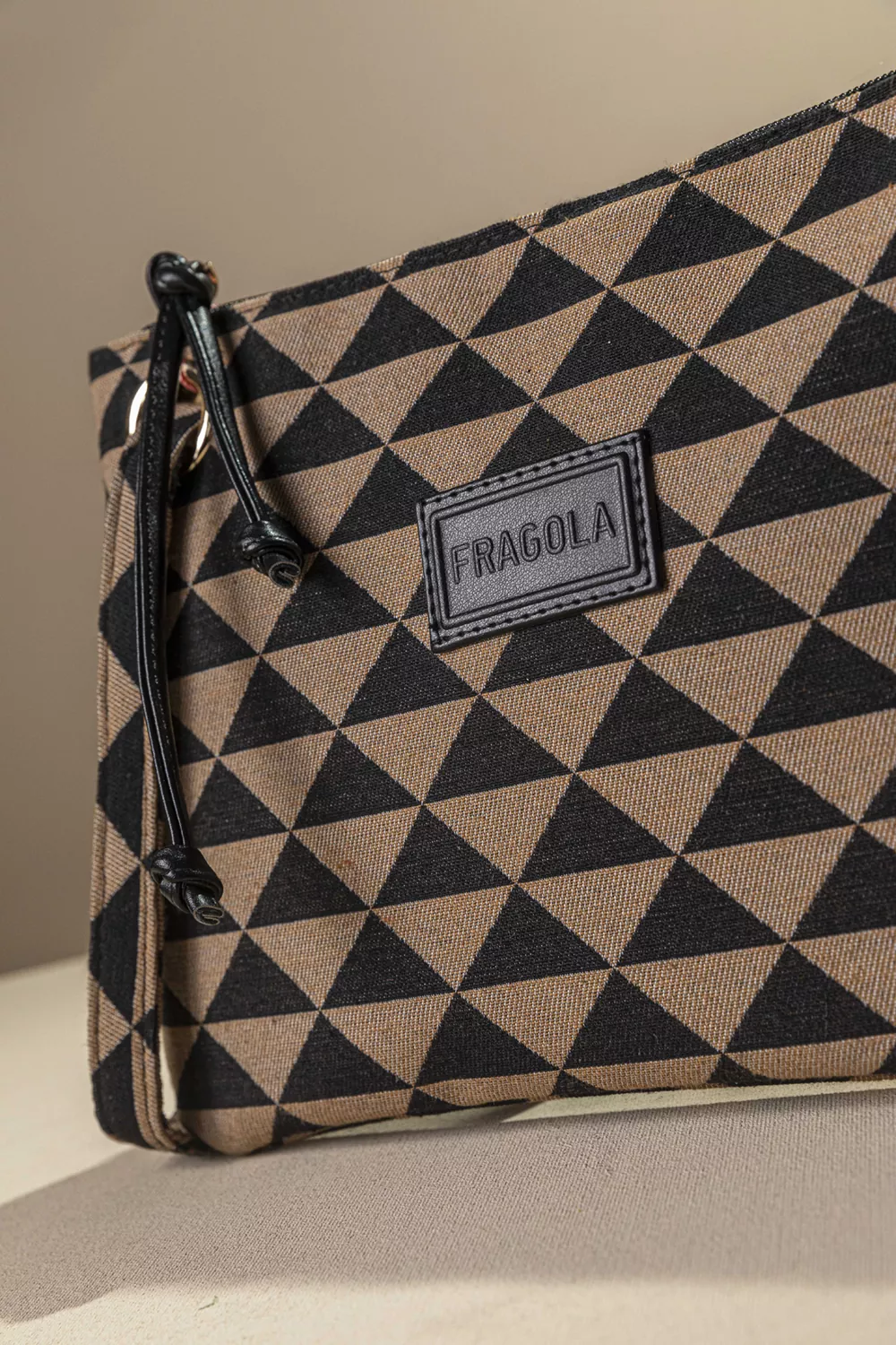 Στυλάτο νεσεσέρ/τσαντάκι Στυλάτο νεσεσέρ/τσαντάκι