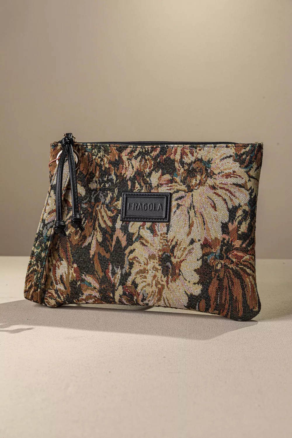 Στυλάτο νεσεσέρ/τσαντάκι Στυλάτο νεσεσέρ/τσαντάκι