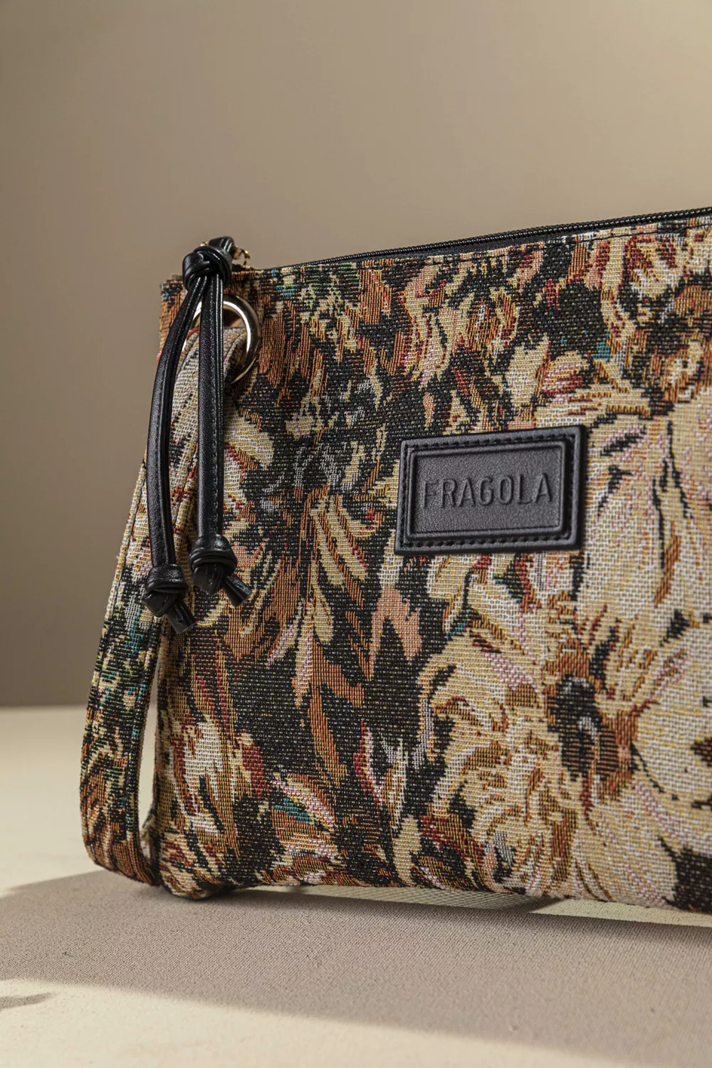 Στυλάτο νεσεσέρ/τσαντάκι Στυλάτο νεσεσέρ/τσαντάκι