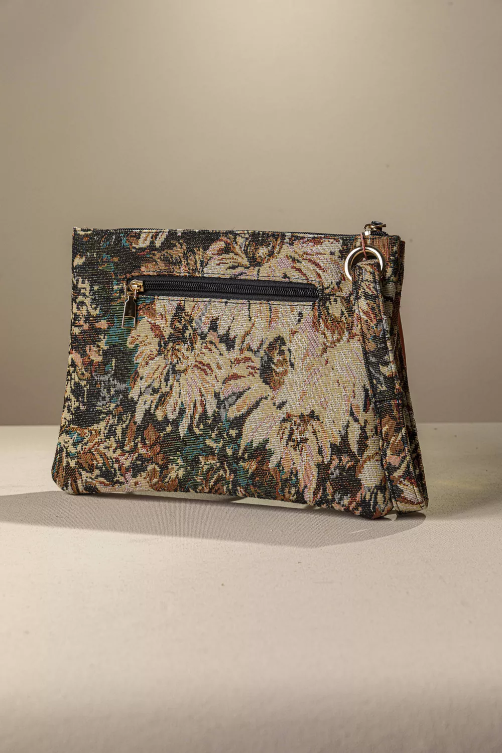 Στυλάτο νεσεσέρ/τσαντάκι