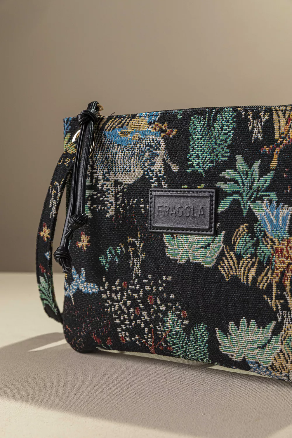 Στυλάτο νεσεσέρ/τσαντάκι Στυλάτο νεσεσέρ/τσαντάκι