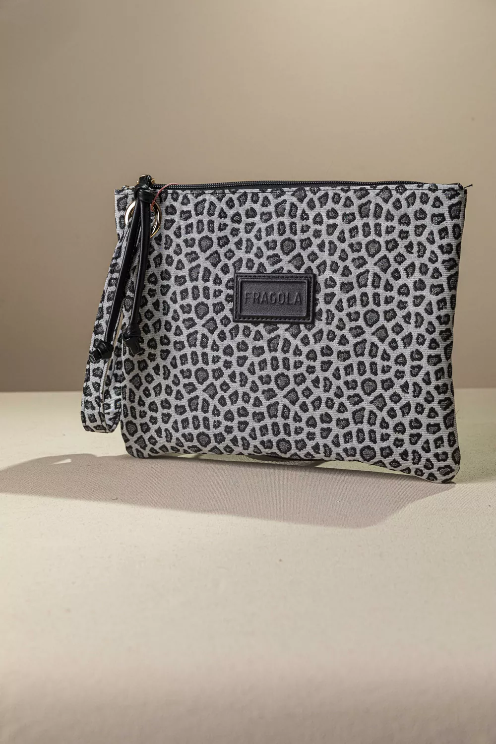 Στυλάτο νεσεσέρ/τσαντάκι Στυλάτο νεσεσέρ/τσαντάκι