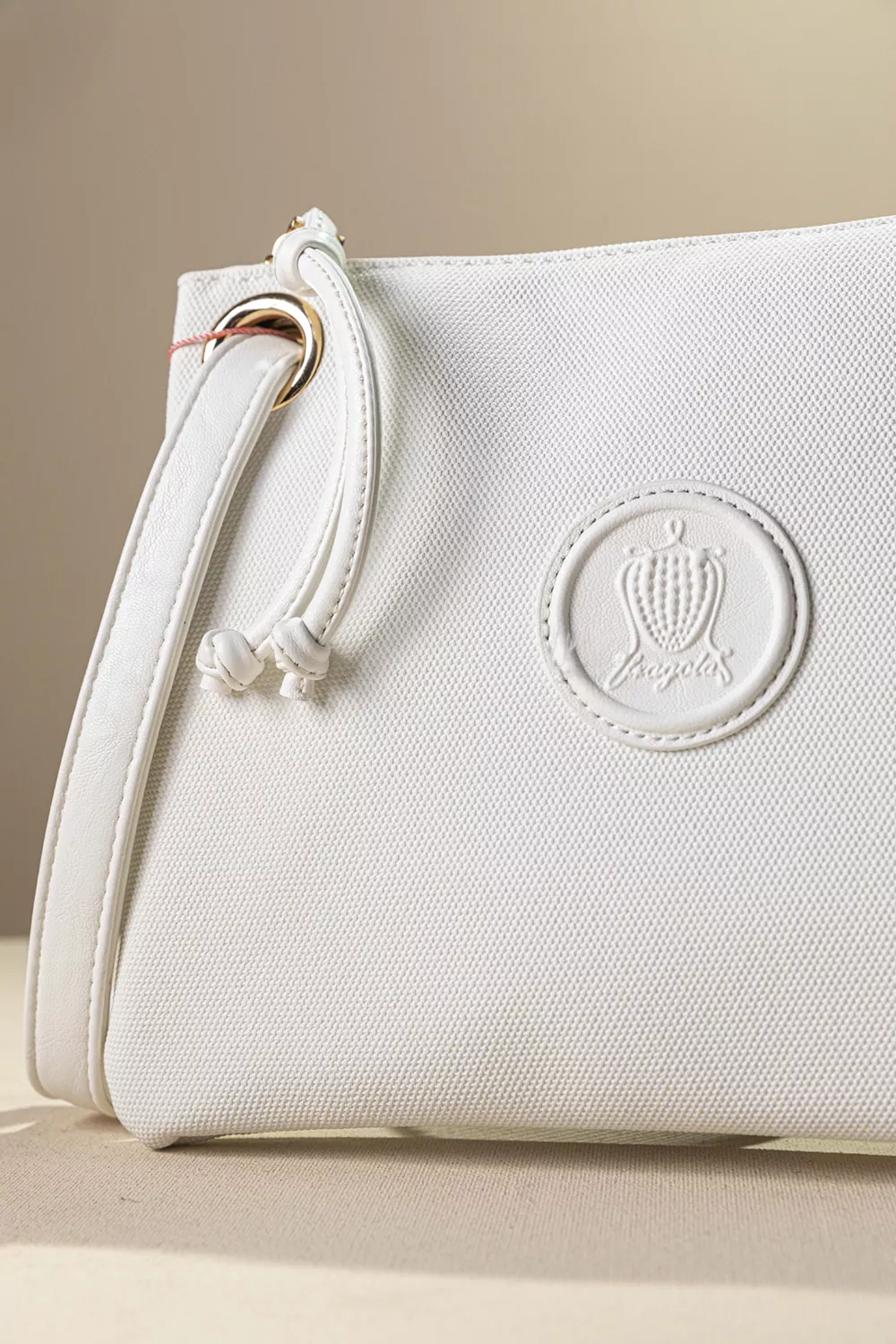 Πρακτικό τσαντάκιι/νεσεσερ Πρακτικό τσαντάκιι/νεσεσερ