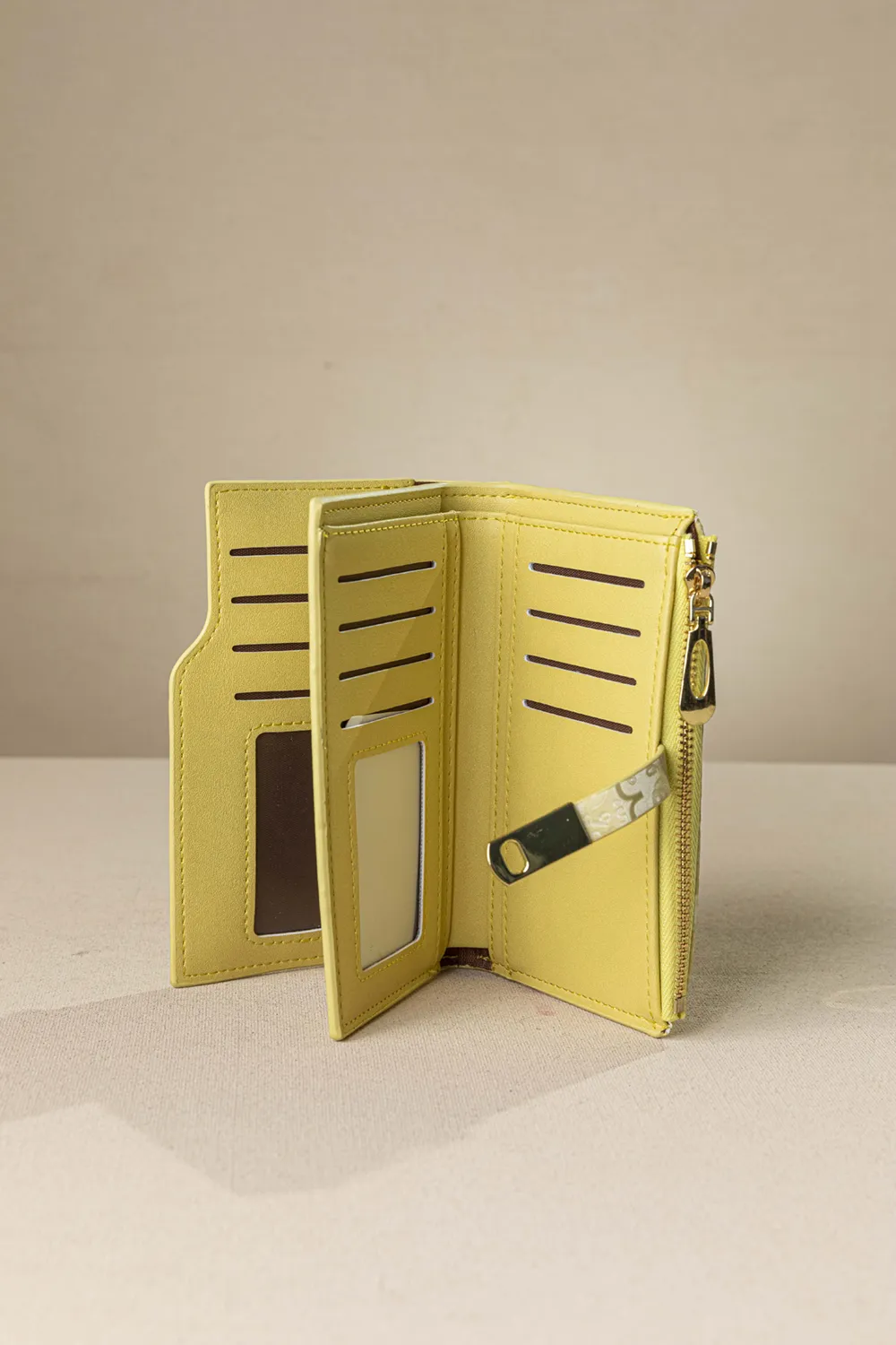 Πορτοφόλι με μαγνητικό κλιπ