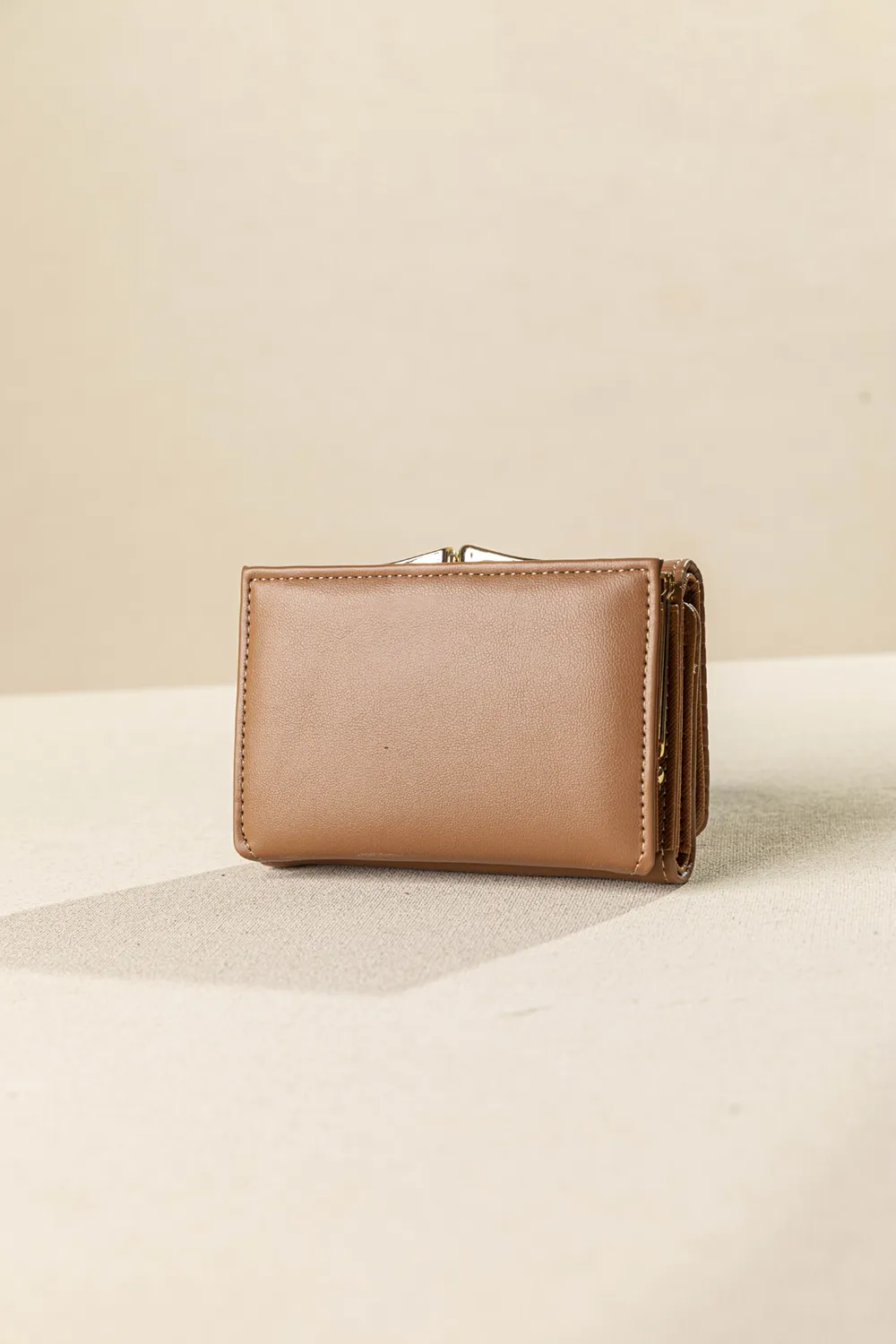 Πορτοφόλι με κλείσιμο clutch