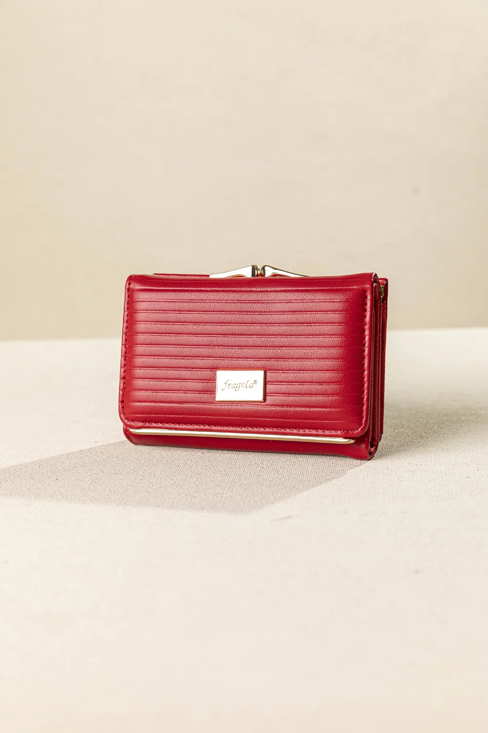 Πορτοφόλι με κλείσιμο clutch