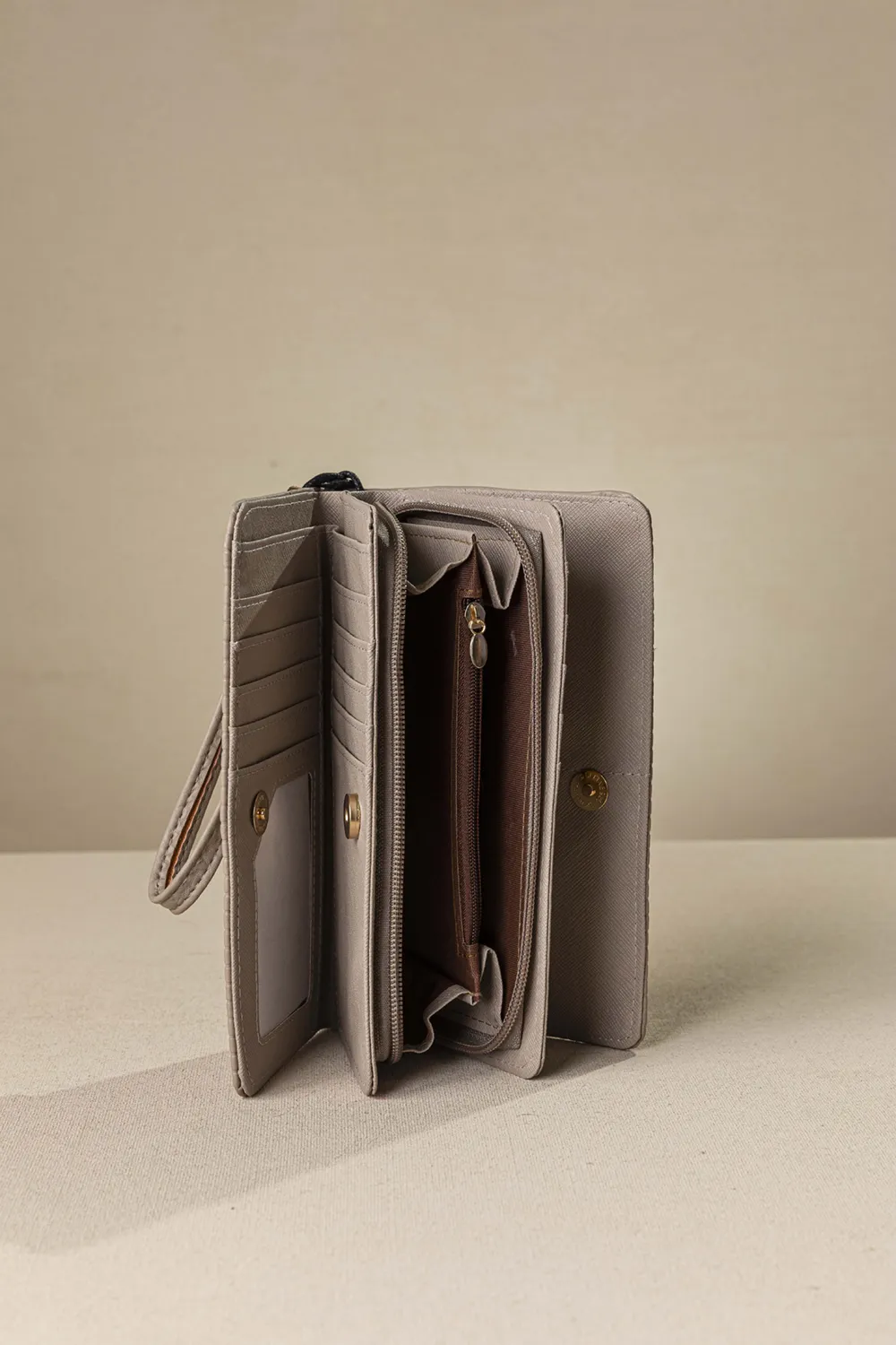 Μεγάλο πορτοφόλι με διπλό άνοιγμα