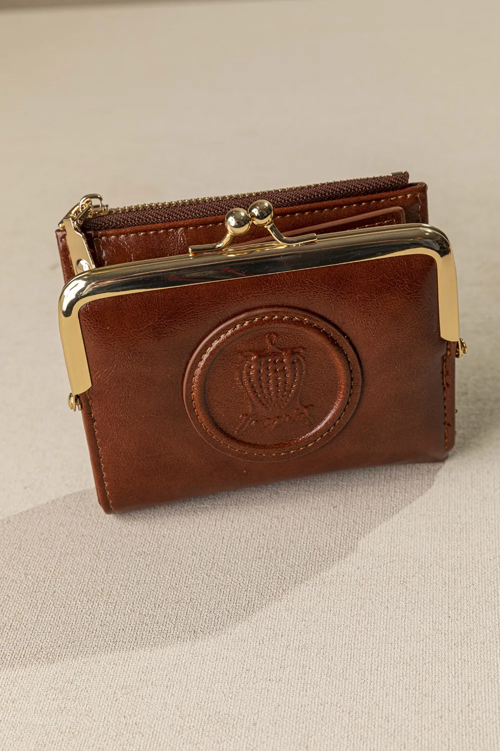 Μικρό πορτοφόλι με vintage στόμιο