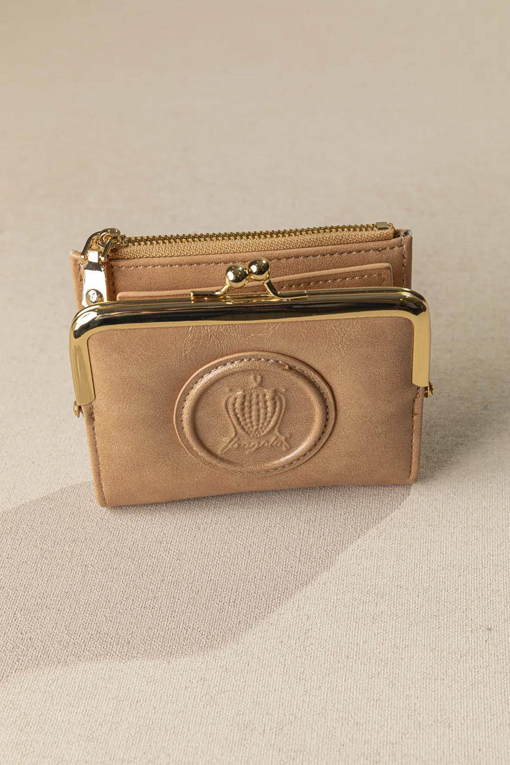 Μικρό πορτοφόλι με vintage στόμιο