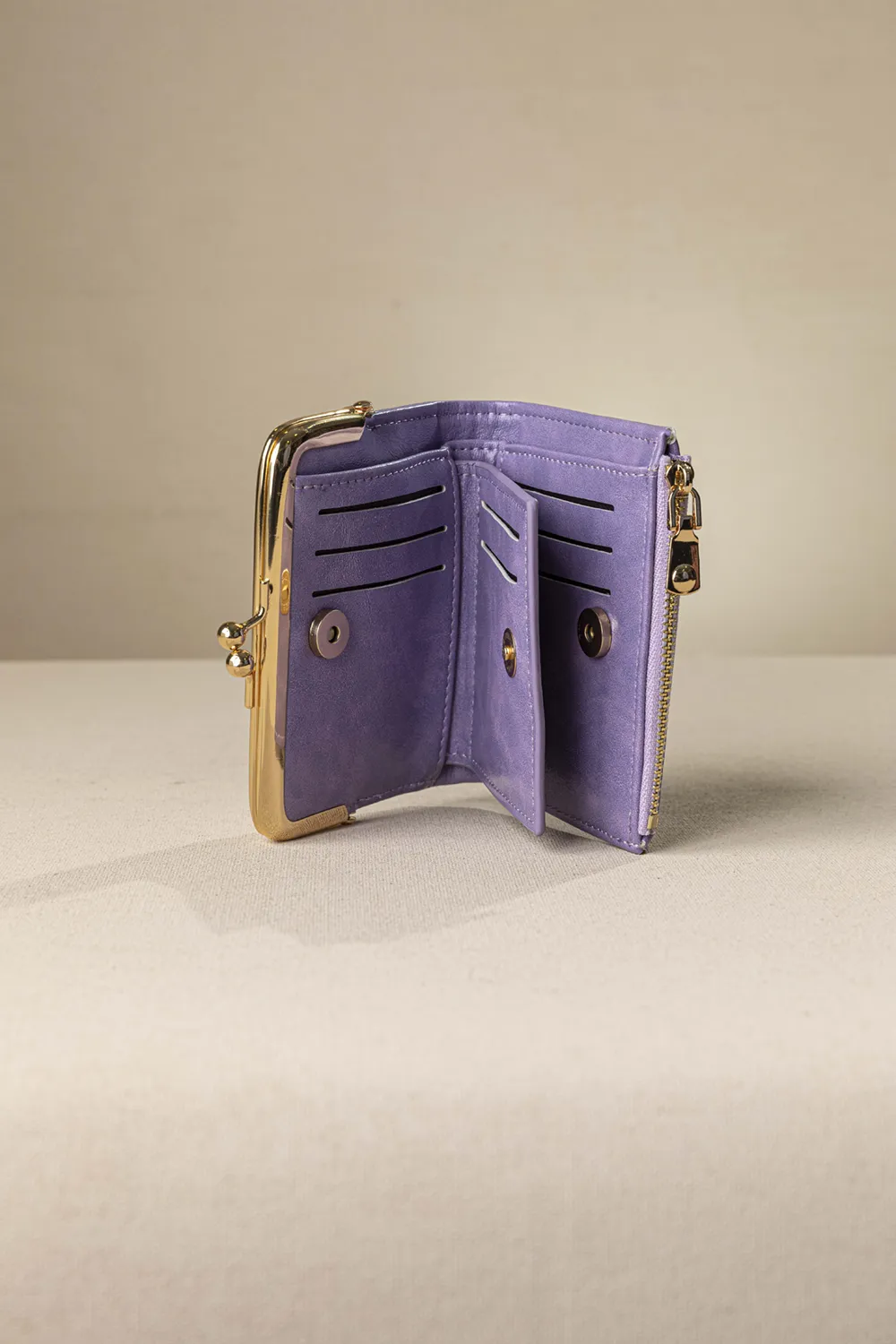 Μικρό πορτοφόλι με vintage στόμιο