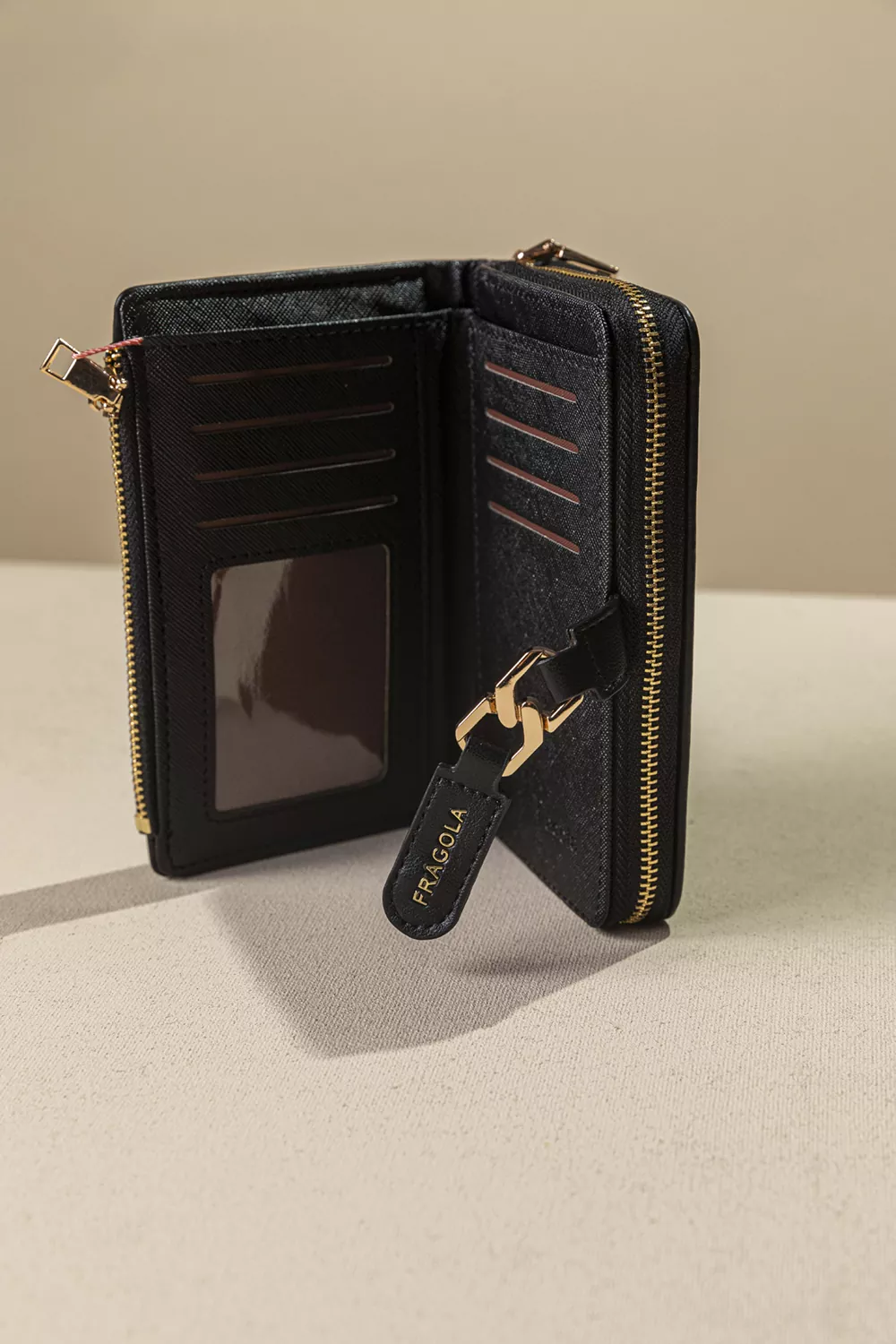 Μεσαίο πολυθέσιο γυναικείο πορτοφόλι