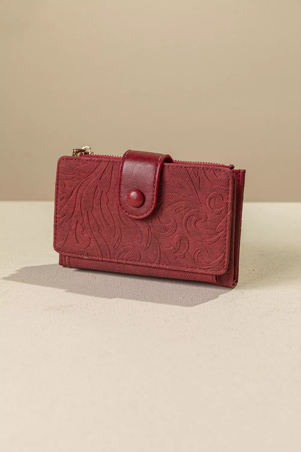 Πολυθέσιο πορτοφόλι με γλώσσα μεσαίου μεγέθους