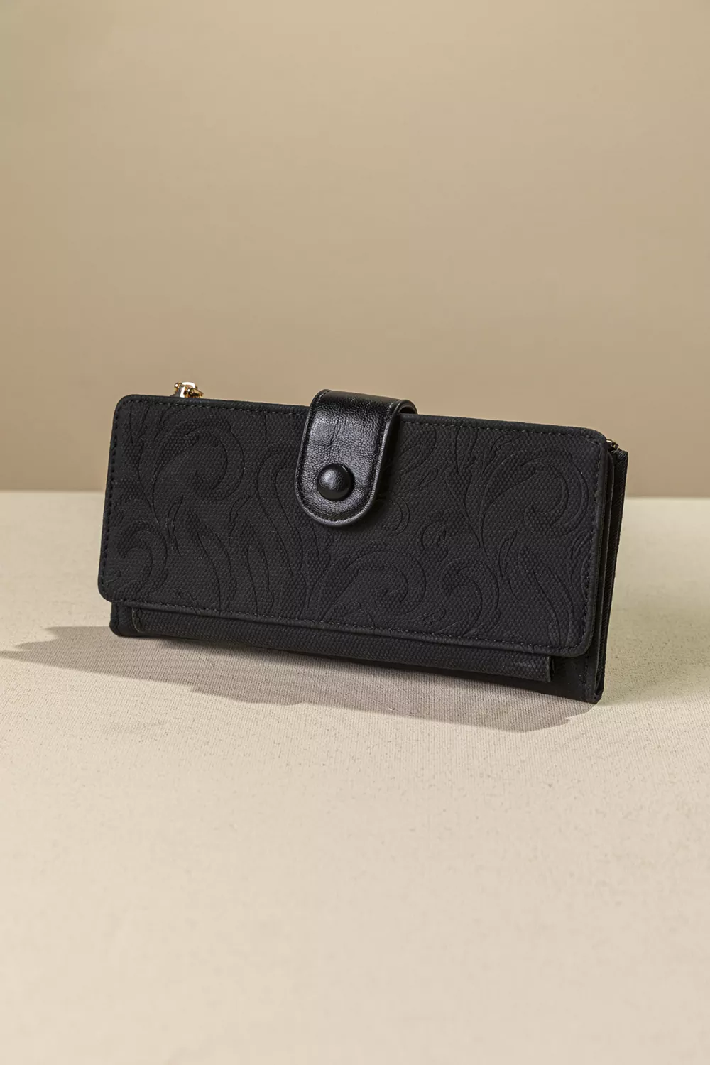 Πολυθέσιο πορτοφόλι με γλώσσα μεγάλου μεγέθους