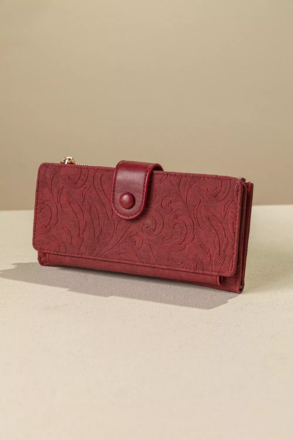 Πολυθέσιο πορτοφόλι με γλώσσα μεγάλου μεγέθους