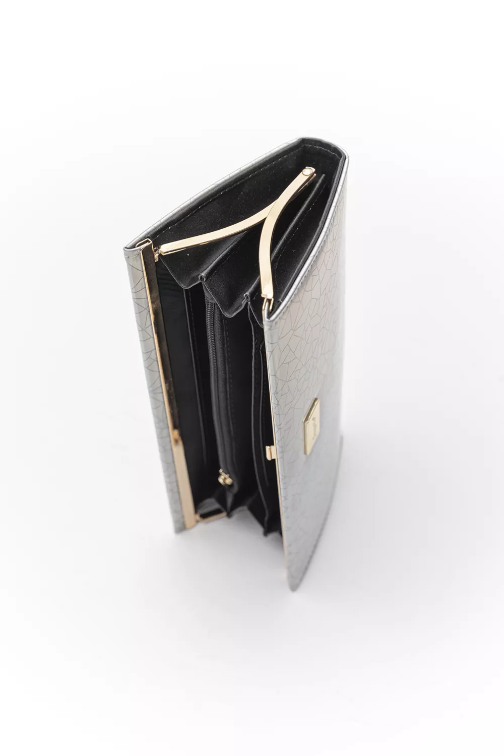 Πορτοφόλι με καινοτόμο άνοιγμα