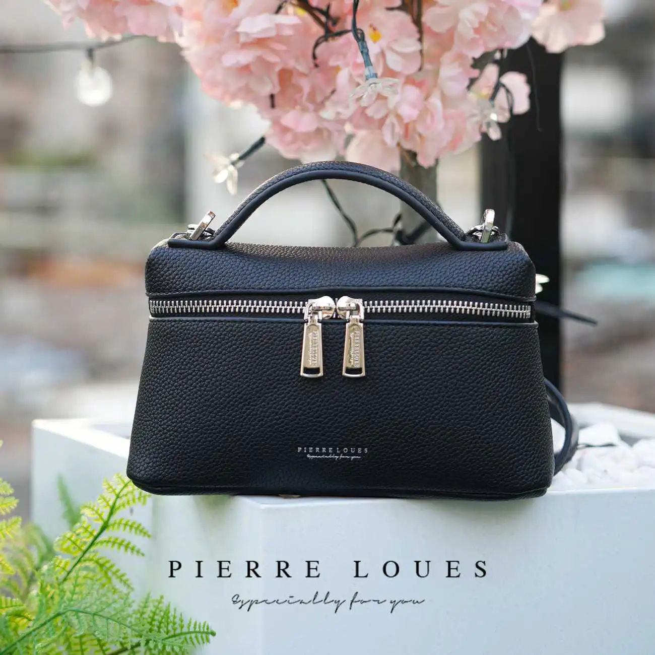 Τσαντάκι Χιαστί Pierre Loues PL931-66A03 μαύρο Τσαντάκι Χιαστί Pierre Loues PL931-66A03 μαύρο