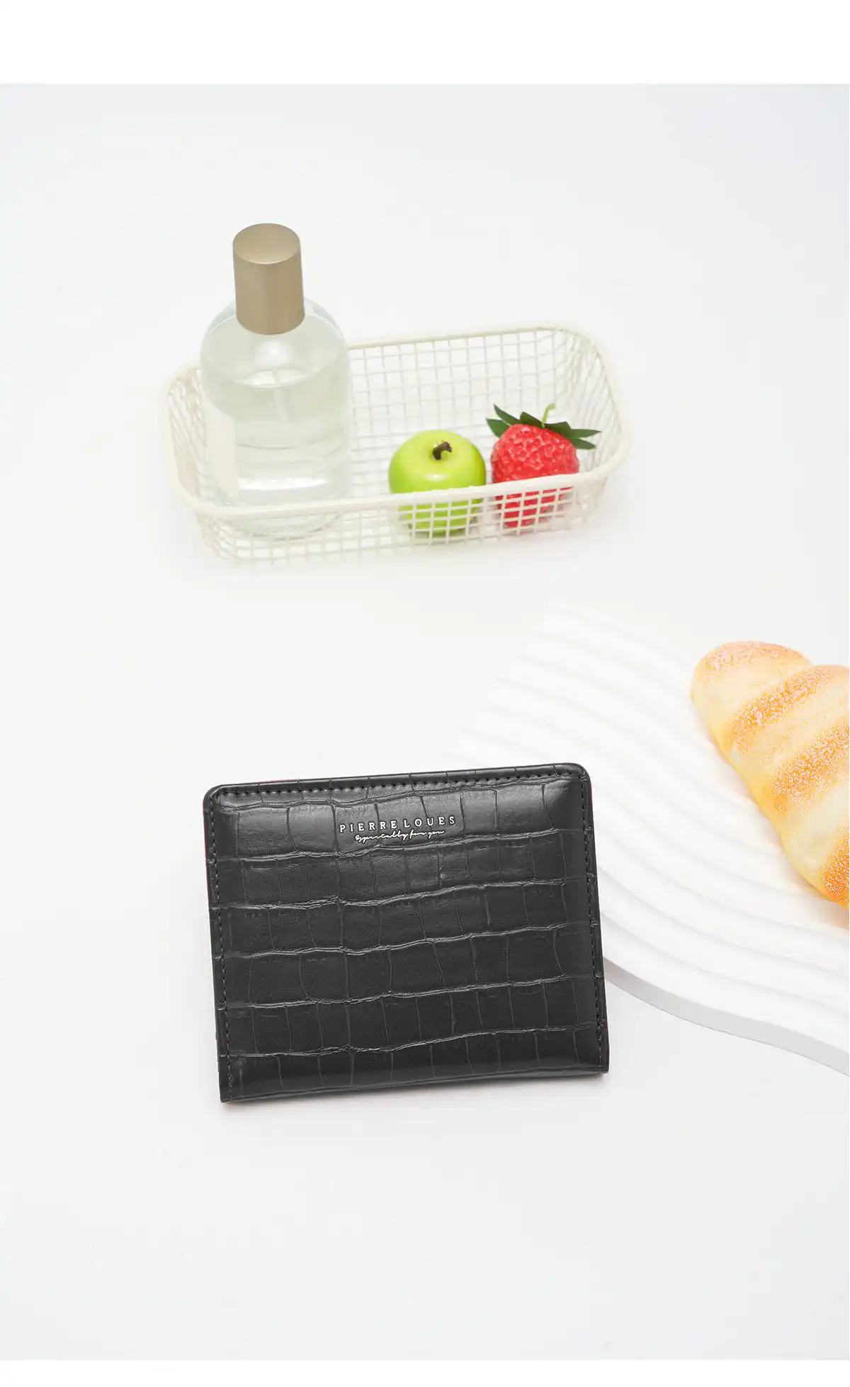 Μικρό Πορτοφόλι Γυναικείο Pierre Loues PL822-17A μαύρο