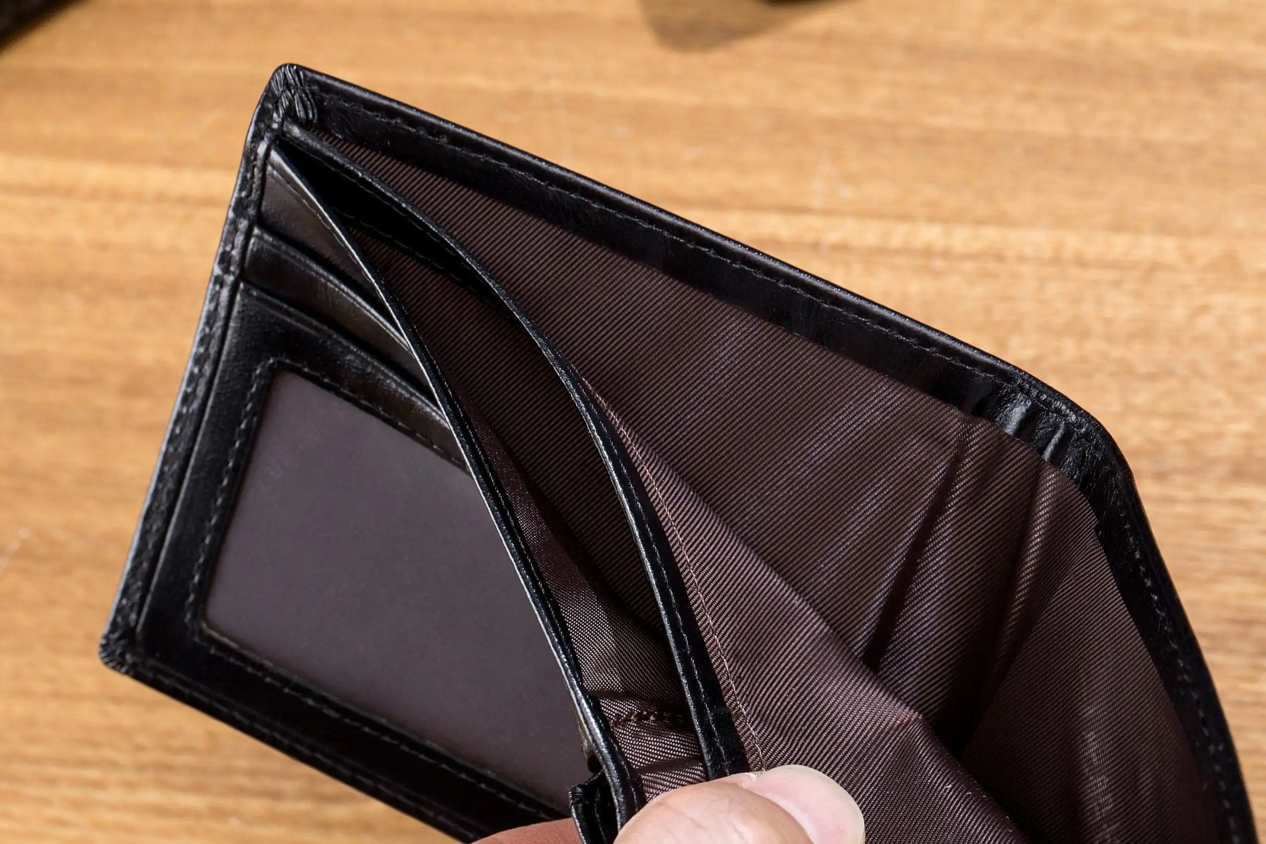 Δερμάτινο πορτοφόλι Bull Captain QB-05 μαύρο